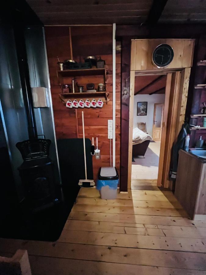 דצ'ין Apartma Luxura מראה חיצוני תמונה