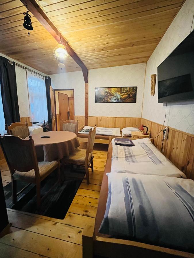 דצ'ין Apartma Luxura מראה חיצוני תמונה