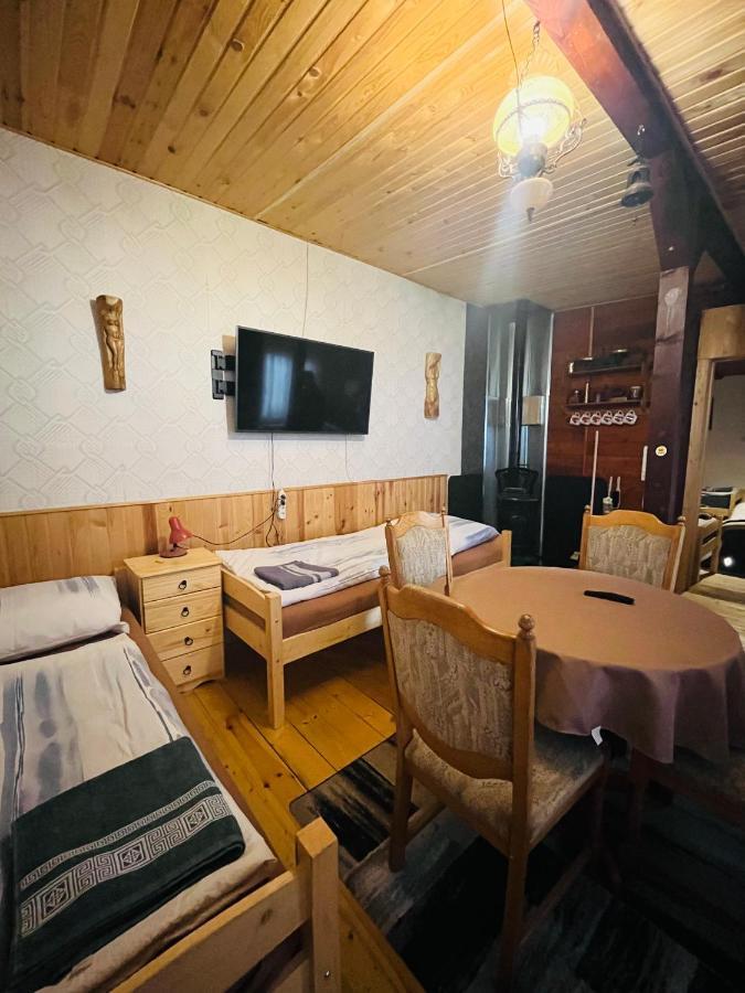 דצ'ין Apartma Luxura מראה חיצוני תמונה