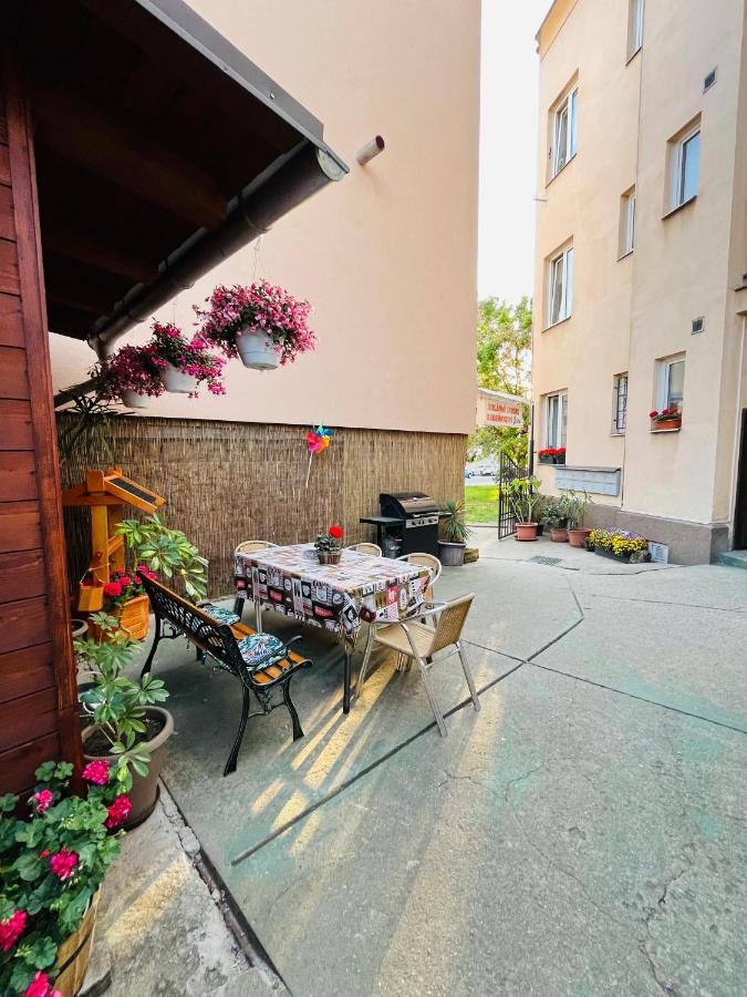 דצ'ין Apartma Luxura מראה חיצוני תמונה