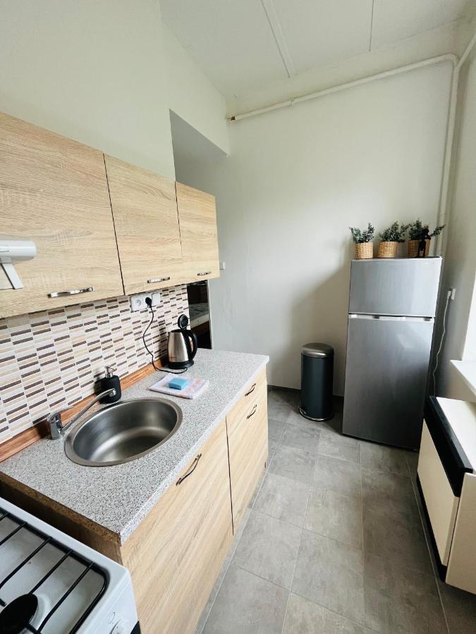 דצ'ין Apartma Luxura מראה חיצוני תמונה